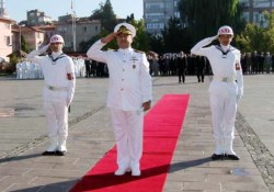 Cunta'nın en tepesinde üç amiral var