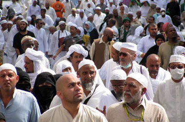 Mekke ve Medine'de 'küsuf namazı' kılındı