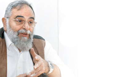 Harf devrimi dinle bağı kırmak için yapıldı