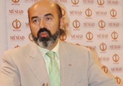 Ergenekon savcılarına seslendi: 1 numarayı iş dünyasında arayın