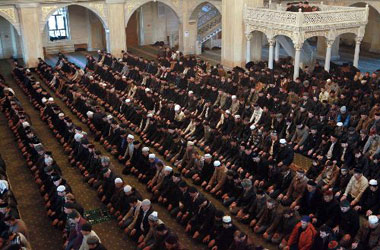 Rusya Müslümanları birleşiyor