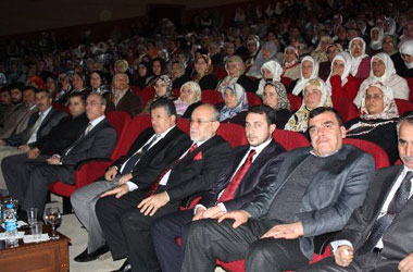 Kur'an sevgisi salona sığmadı