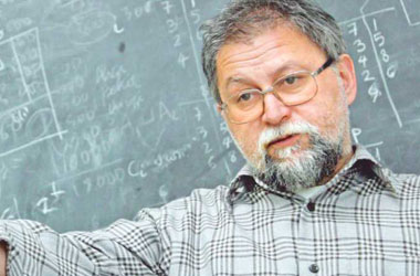 Çocuğun beynini ailesi yıkasın