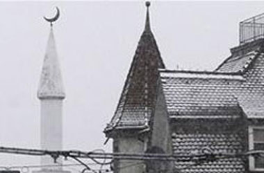 Köln-Tarsus hattında Cami-Kilise iletişimi