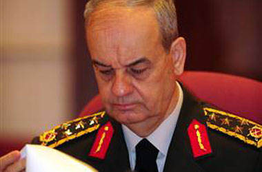 Aydınlardan Başbuğ'a cevap