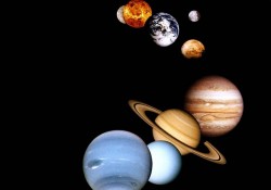 Satürn'ün uydusu Titan'da dev bir göl keşfedildi