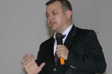 1 saat TV, 5 saat dersi boşa çıkarır