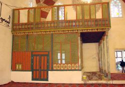 Eski Camii'ndeki sanatsal zenginlikleri gün yüzüne çıktı