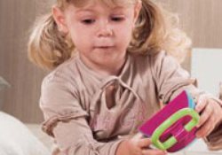 Kardeş kıskançlığının nedeni aile mi?