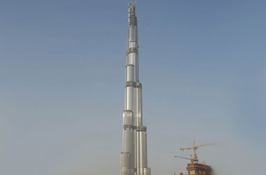 Dubai'ye dünyanın en yüksek camii