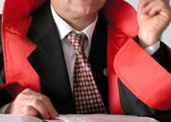 Yargıda cemaat savaşları mı?