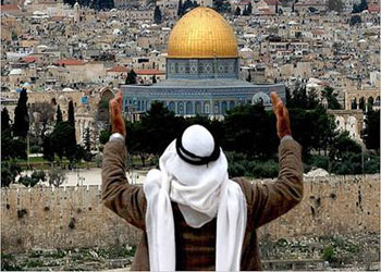 Kubbet'üs-Sahra tüm ihtişamıyla ayakta