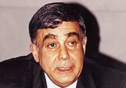 Yasaları çiğneyen baro yöneticisine YÖK'ten ceza