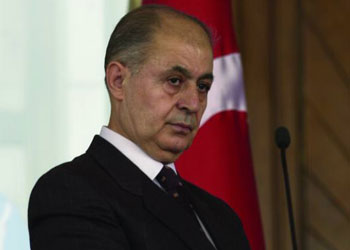 Sezer'in başörtü yasağı sınırları aşmış