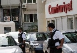 'Cumhuriyet'e attığımız bomba için yüklü miktarda para alacaktık'