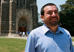 Kongre açılışını Türk imam yaptı