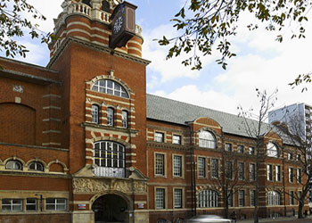 İngiliz Üniversitesine mescid açılıyor