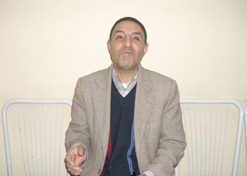 Risale-i Nur'u ezbere okuyan görme engelli