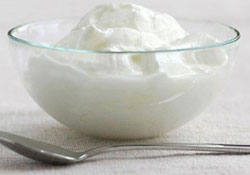 Yoğurdun içinden palm yağı ve jelatin çıktı