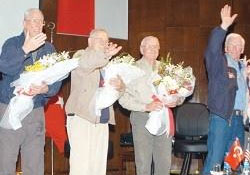 Ay'daki adam Adana'da