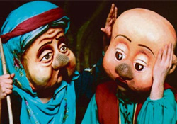 Tiyatro çocukların hayal dünyasını genişletiyor