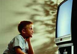 TV'yi yakından seyreden çocuk miyopi olabilir