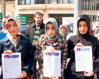 İzmir'de belediyenin ayrımcılığı protesto edildi