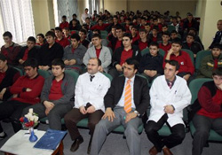 Öğrenciler depreme karşı bilgilendiriliyor