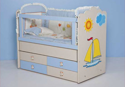 Sese duyarlı bebek beşiği