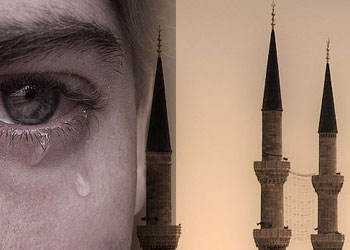 Arapça ezan Türkiye'yi böyle ağlatmıştı