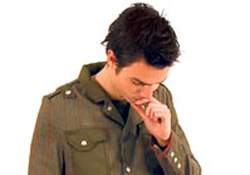 Duruş bozuklukları, gençlerde kambura sebep oluyor