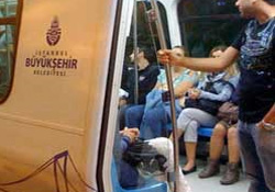 Metroda aktarmasız seferler başladı