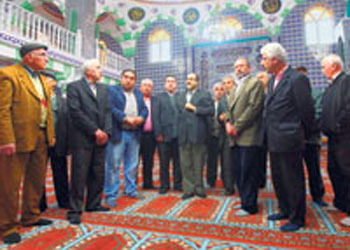 Cemevinden camiye iade-i ziyaret