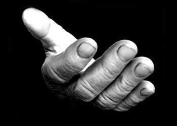 Müslüman her şartta sadaka vermeli