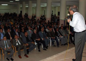 Düyanın en zengini, ailesiyle en mutlu olandır