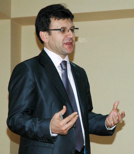 Aile içi iletişim çocuklar için önemli