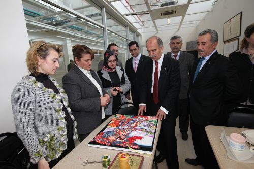Vali Harput: Meslek kursları şehir ekonomisine katkı sağlıyor