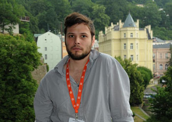 Ezan sesi, başka anlama ihtiyaç bırakmıyor