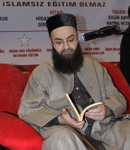 Cübbeli Hoca Peygamber Sevgisinin Alametlerini anlattı
