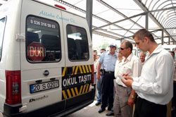 Okul servis araçları kamerayla denetlenecek