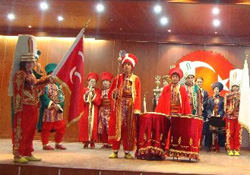 İlköğretim öğrencileri mehter takımı Kurdu