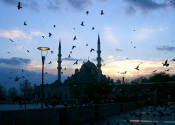 Asuman Krause: Ezanının huzuru bir başka