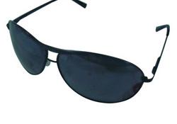 Güneş gözlüğü gözünüzü bozmasın