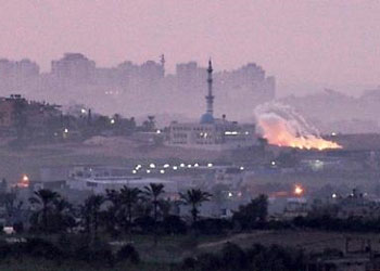 İsrail gece boyunca Gazze'yi vurdu