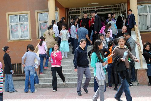 Hakkâri'deki okuma sınavına büyük ilgi