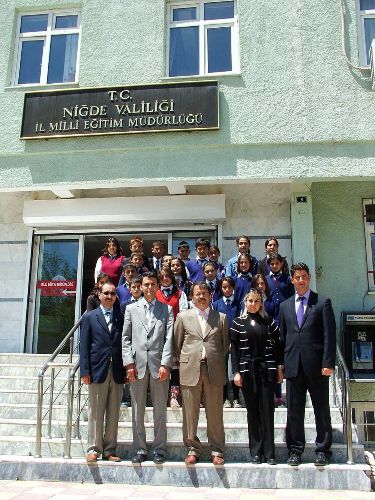 Köy okulu öğrencileri Avrupa'ya açıldı