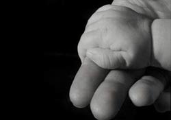 35 yıldır özürlü çocuğuna bakan anne