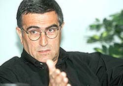 Askerin zihni ve ders kitabı değişmeli