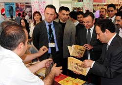 Diyarbakır'da ilk kez kitap fuarı açıldı