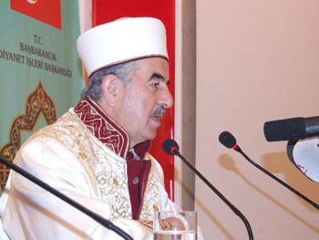 Bugünü çözecek hizmet adamlarına ihtiyaç var